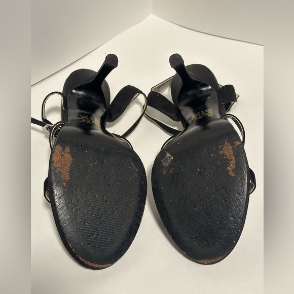 Jaqueline Ferrar Black Ruffle High Heels - Picture 6 of 8